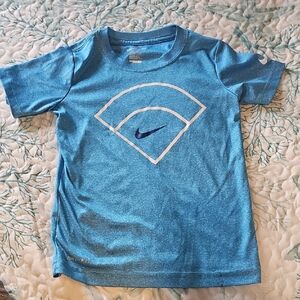 Nike (6) Kids Light Blue Graphic Tee